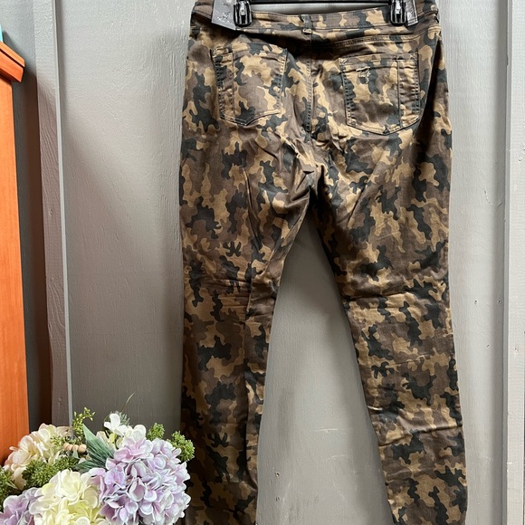 Poetic justice “scarlett” jeans - Picture 6 of 10